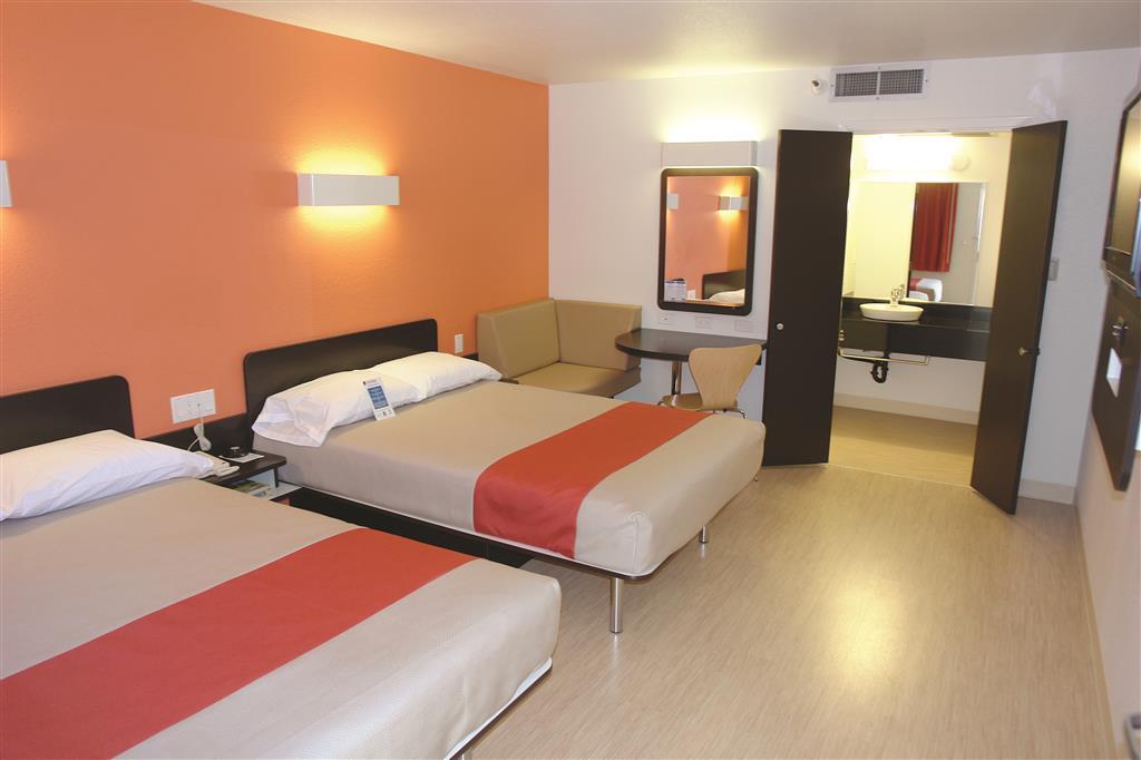 Motel 6 Еърдри Стая снимка